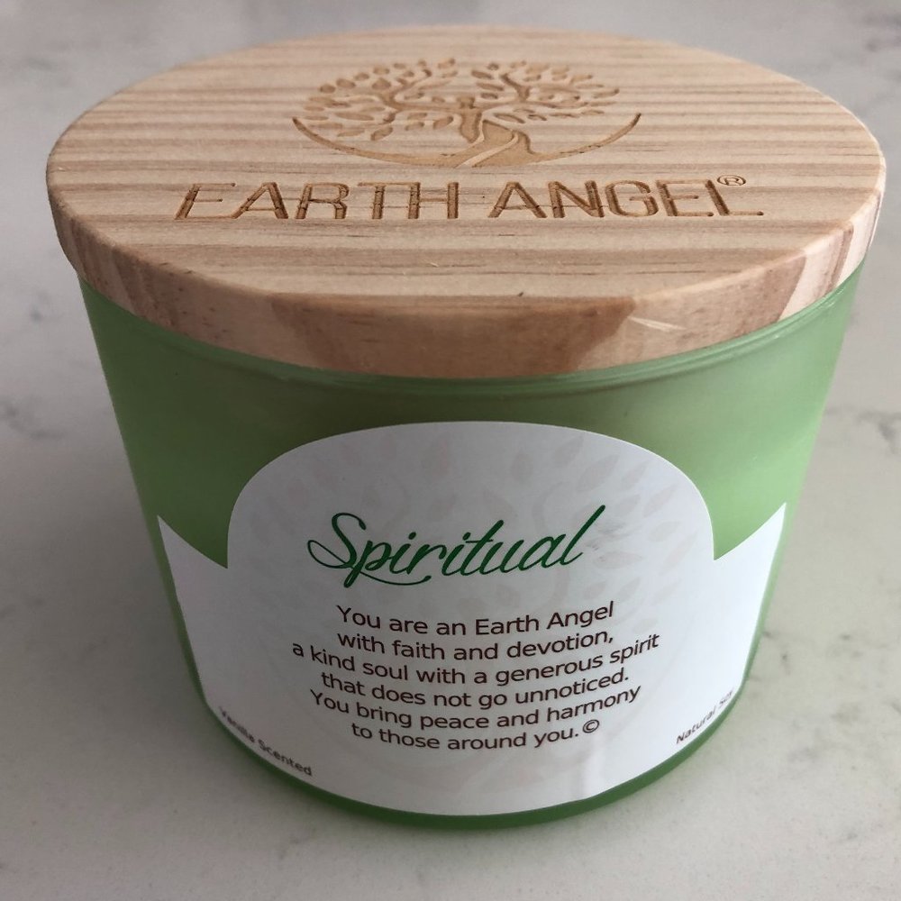 Earth Angel Spiritual Vanilla Scented Two Wick Natural Soy 12oz Candle Sz OS NWT - Picture 1 of 6